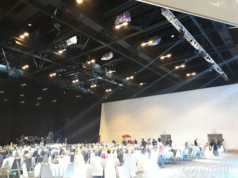 เอฟเฟคเปิดงาน ลูกโป่งแตก โดยลำไยไทย — balloon-drop3