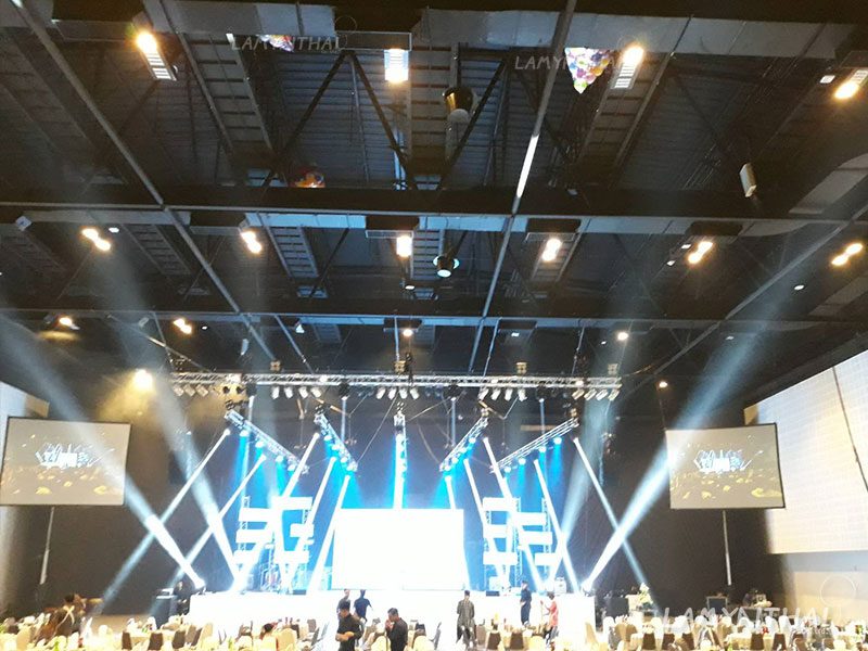 เอฟเฟคเปิดงาน ลูกโป่งแตก โดยลำไยไทย — balloon-drop4