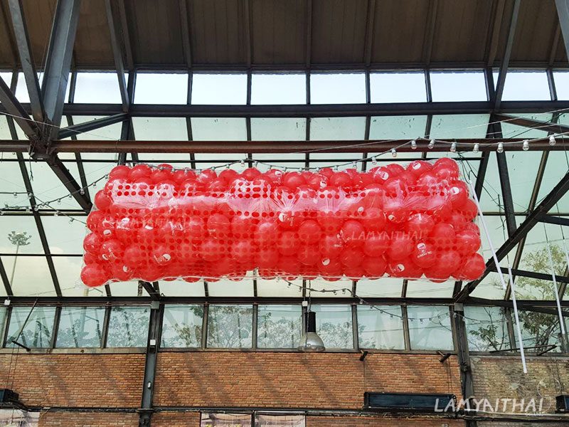 เอฟเฟคเปิดงาน ลูกโป่งแตก โดยลำไยไทย — balloon-drop5