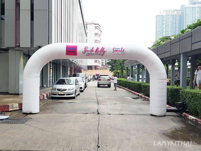 ซุ้มพองลม โดยลำไยไทย — inflasble-s1